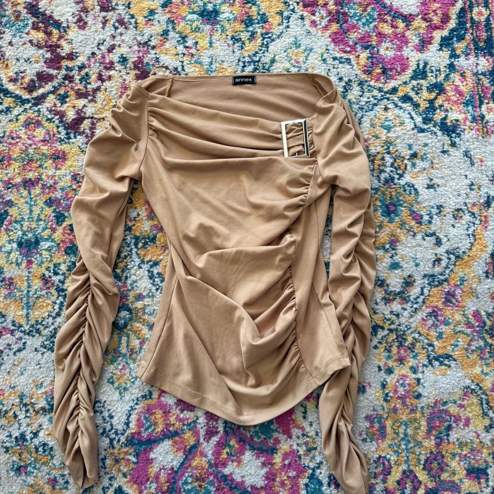 Y2K Coquette Glam Gold Ruched Spandex Top with Rectangular Buckle Detail